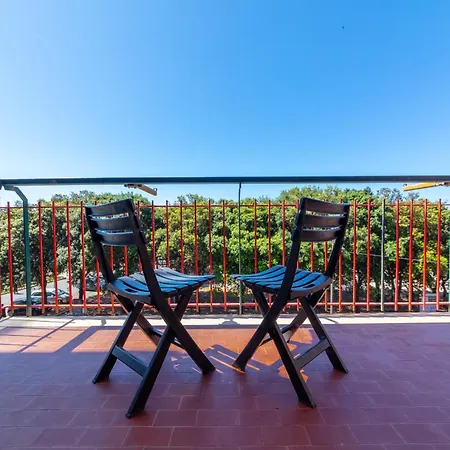 - Apartment Ladispoli